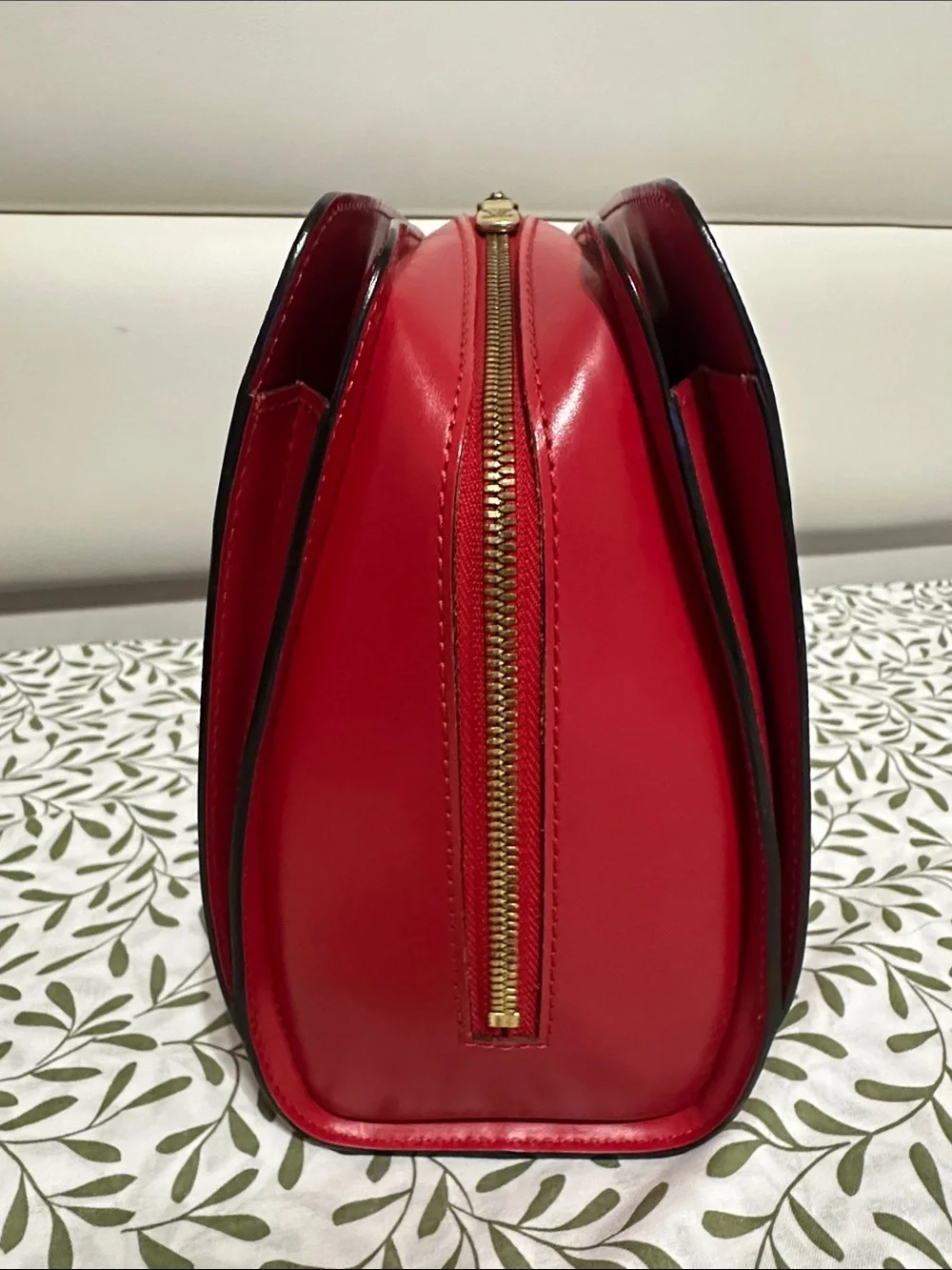 Louis Vuitton Epi Pont Neuf Handbag